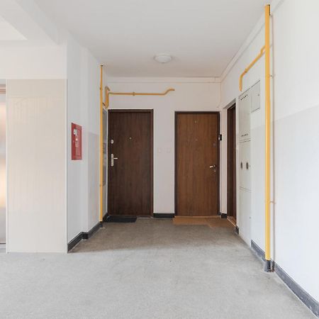ורשה Superapart Saska 48A, Sleek 6Th-Floor Studio With Balcony & Elevator Access מראה חיצוני תמונה