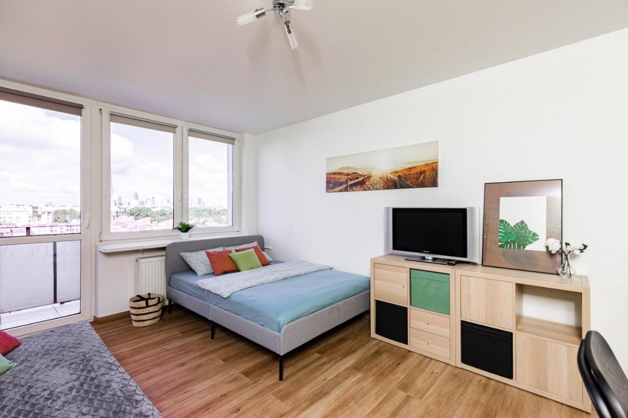 ורשה Superapart Saska 48A, Sleek 6Th-Floor Studio With Balcony & Elevator Access מראה חיצוני תמונה