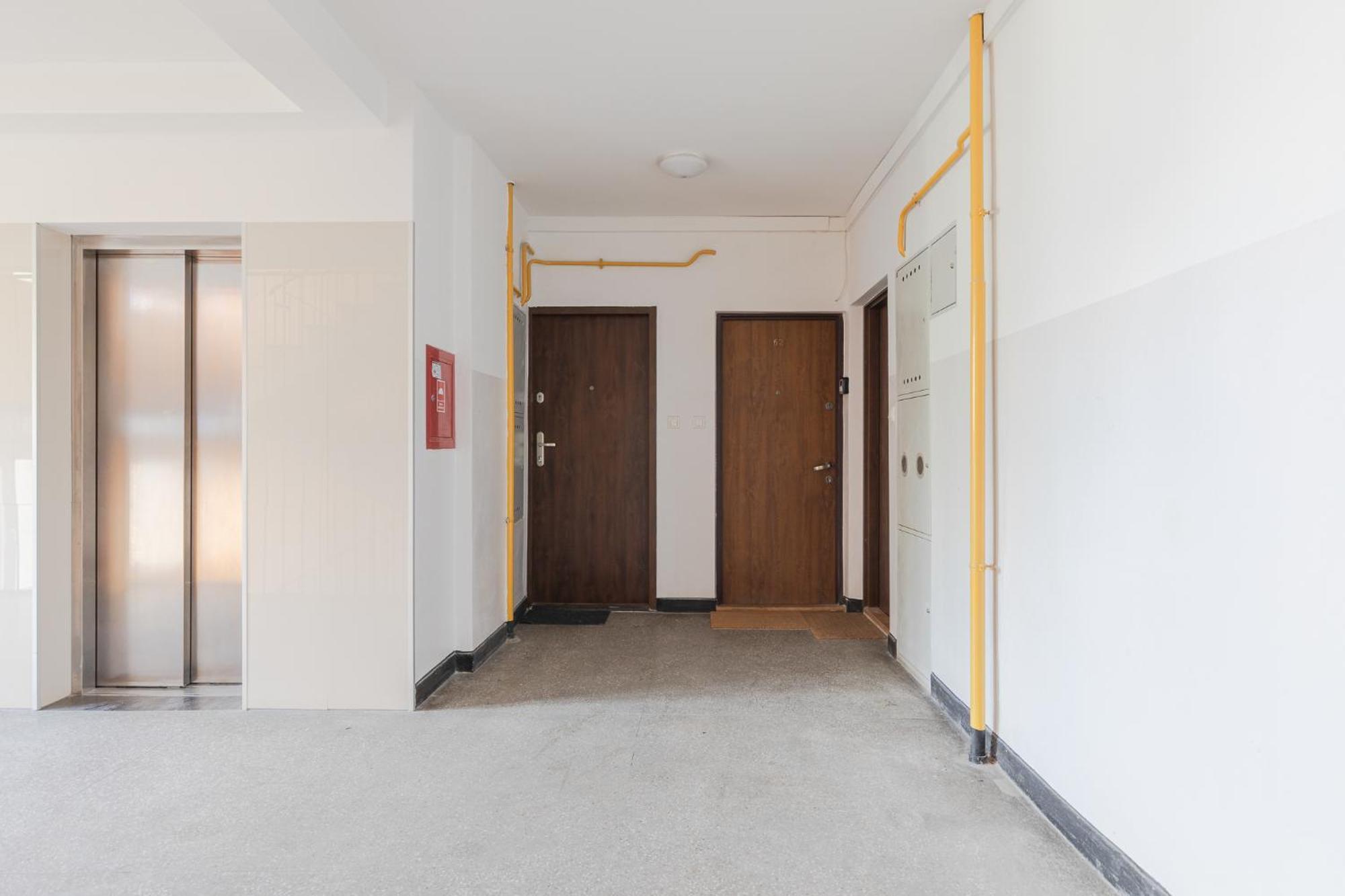 ורשה Superapart Saska 48A, Sleek 6Th-Floor Studio With Balcony & Elevator Access מראה חיצוני תמונה