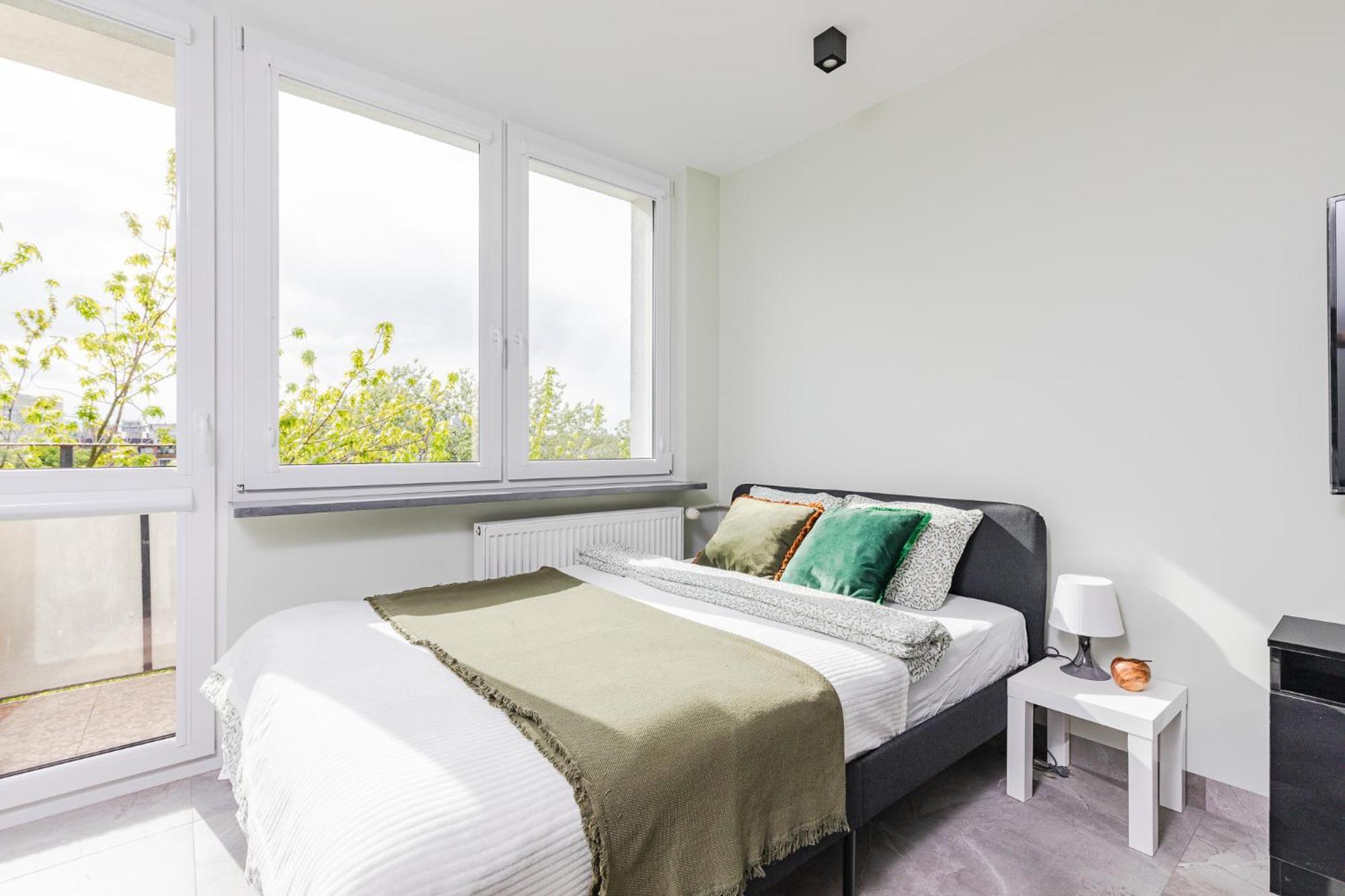 ורשה Superapart Saska 48A, Sleek 6Th-Floor Studio With Balcony & Elevator Access מראה חיצוני תמונה